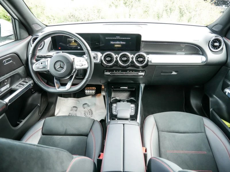 Mercedes-Benz GLB * 220* 4M* AMG* 360* PANO* , снимка 7 - Автомобили и джипове - 47450621