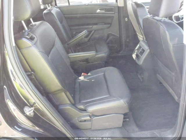 VW Atlas * 3.6* КОЖА* ПОДГРЕВ* КАМЕРА* , снимка 11 - Автомобили и джипове - 53952656