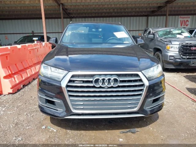 Audi Q7 * 3.0T* PREMIUM* КОЖА* ПОДГРЕВ* LED* NAVI* , снимка 10 - Автомобили и джипове - 54034051