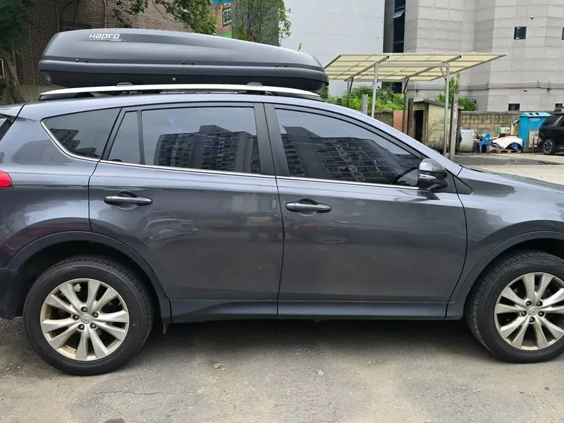 Toyota Rav4 2.5i 2WD - САМО 30% АВАНС, снимка 2 - Автомобили и джипове - 55889358