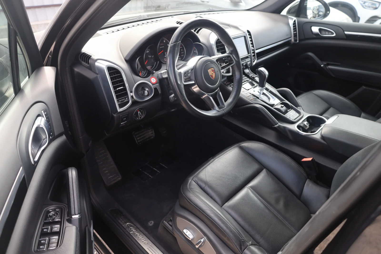 Porsche Cayenne 3.6i V6 Pano KAM BlindAss 4xSzH AHK Leder #iCarbg | Mobile.bg   11