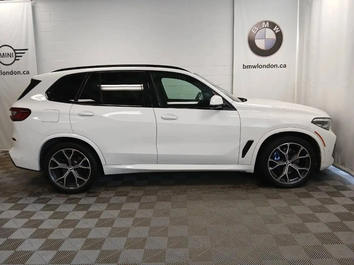 BMW X5 40i xDrive * CARFAX * ЦЕНА ДО БЪЛГАРИЯ*  - изображение 3