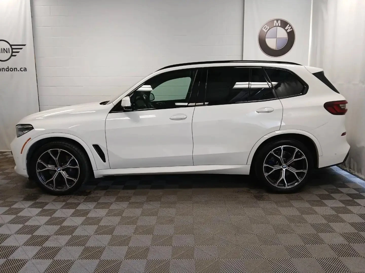 BMW X5 40i xDrive * CARFAX * ЦЕНА ДО БЪЛГАРИЯ*  - изображение 2