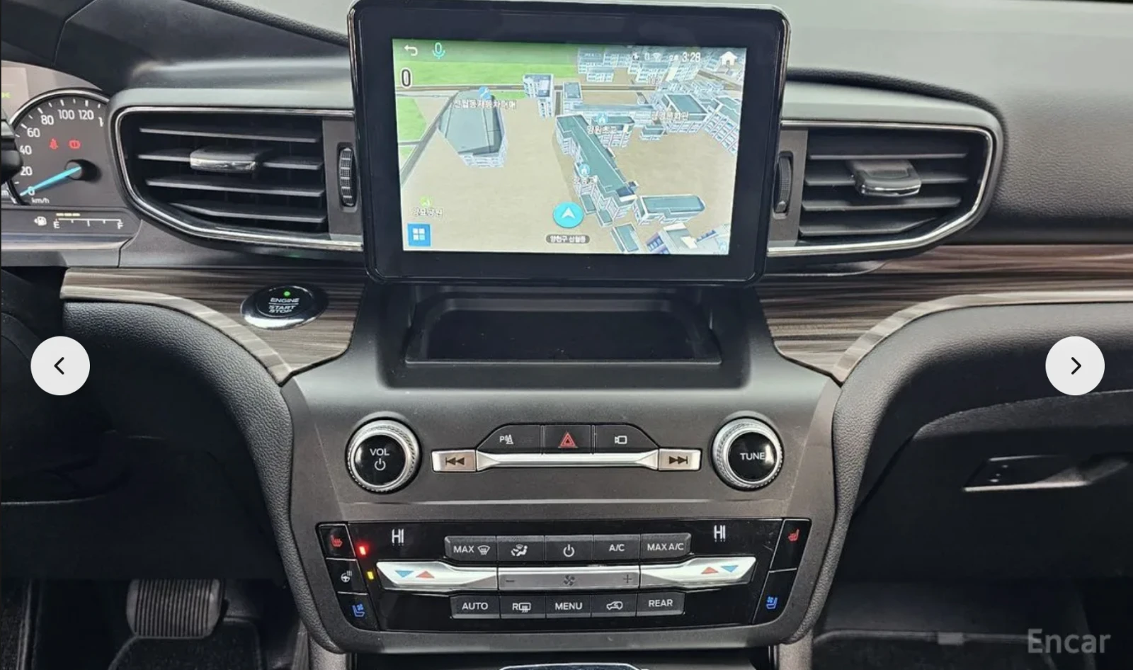 Ford Explorer 2.3* LIMITED* ПОДГРЕВ* ОБДУХВАНЕ* КАМЕРА* КЕЙЛЕС* , снимка 9 - Автомобили и джипове - 54150888