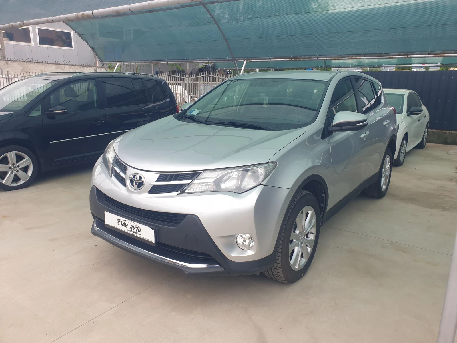 Toyota Rav4 2.2 D AWD  Avtomat, снимка 3 - Автомобили и джипове - 54544474