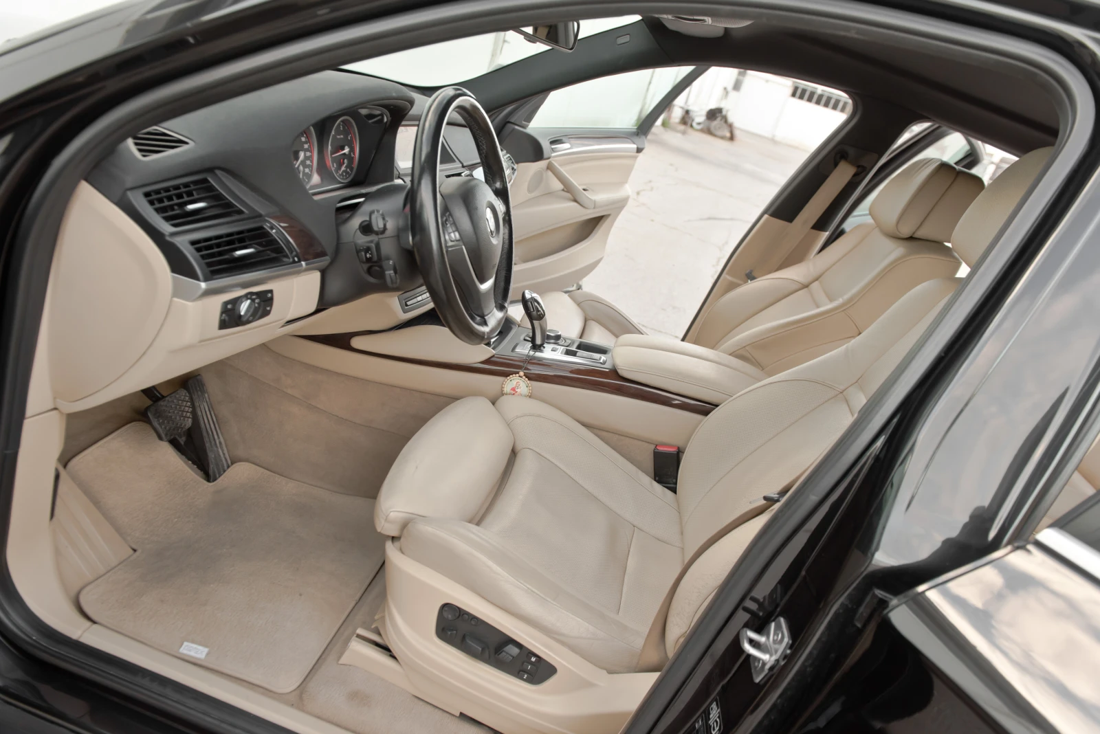 BMW X6, снимка 9 - Автомобили и джипове - 54586241