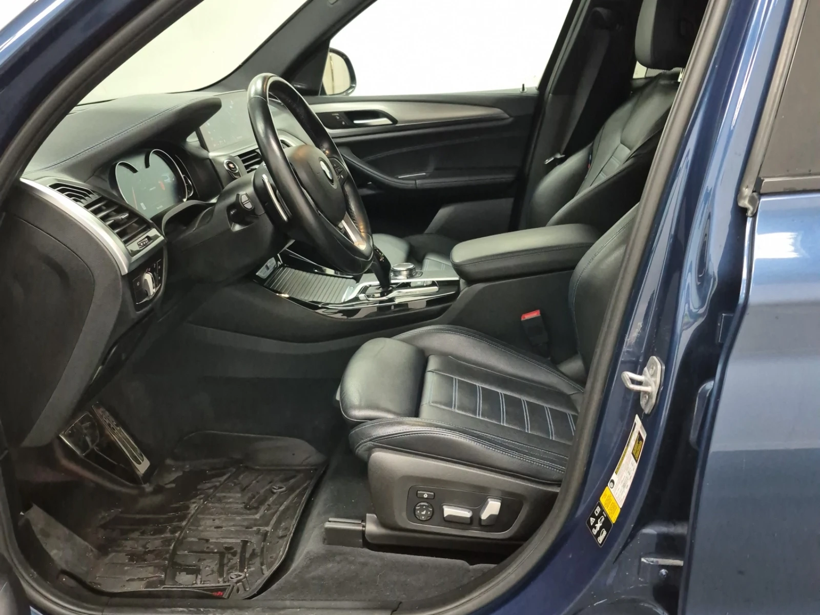BMW X3 M40I / 360 / DISTRONIC / Harman Kardon / HUD  , снимка 7 - Автомобили и джипове - 54973067