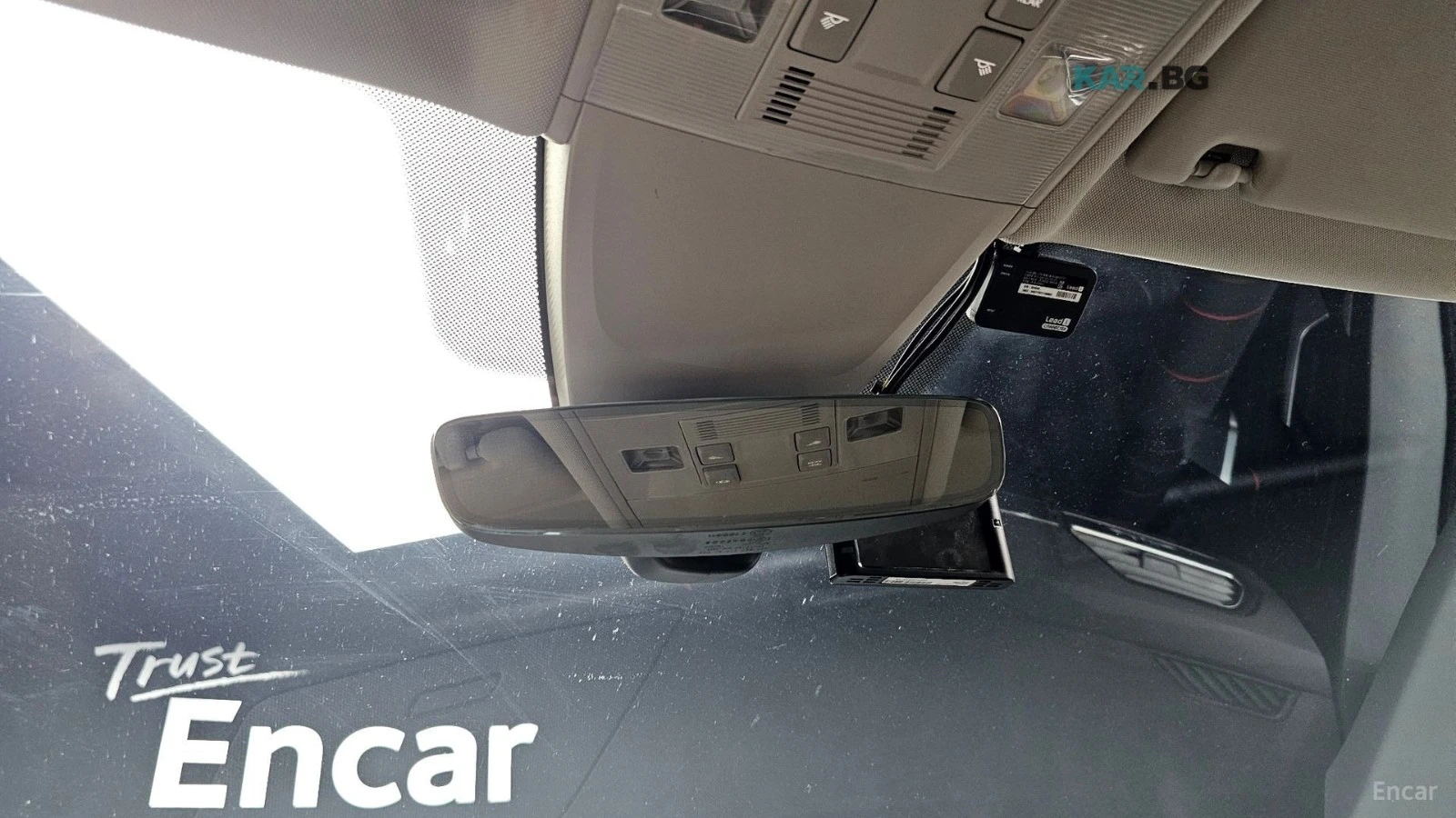VW Tiguan * ПАНО* KEYLESS* Camera* ПОДГРЕВ* , снимка 16 - Автомобили и джипове - 55087203