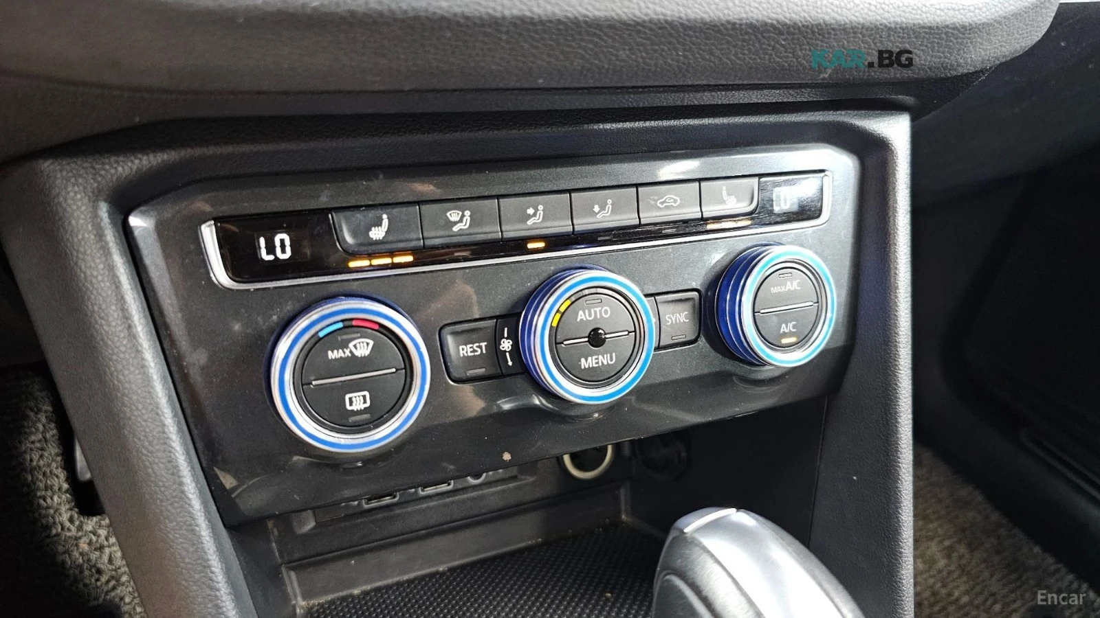 VW Tiguan * ПАНО* KEYLESS* Camera* ПОДГРЕВ* , снимка 15 - Автомобили и джипове - 55087203