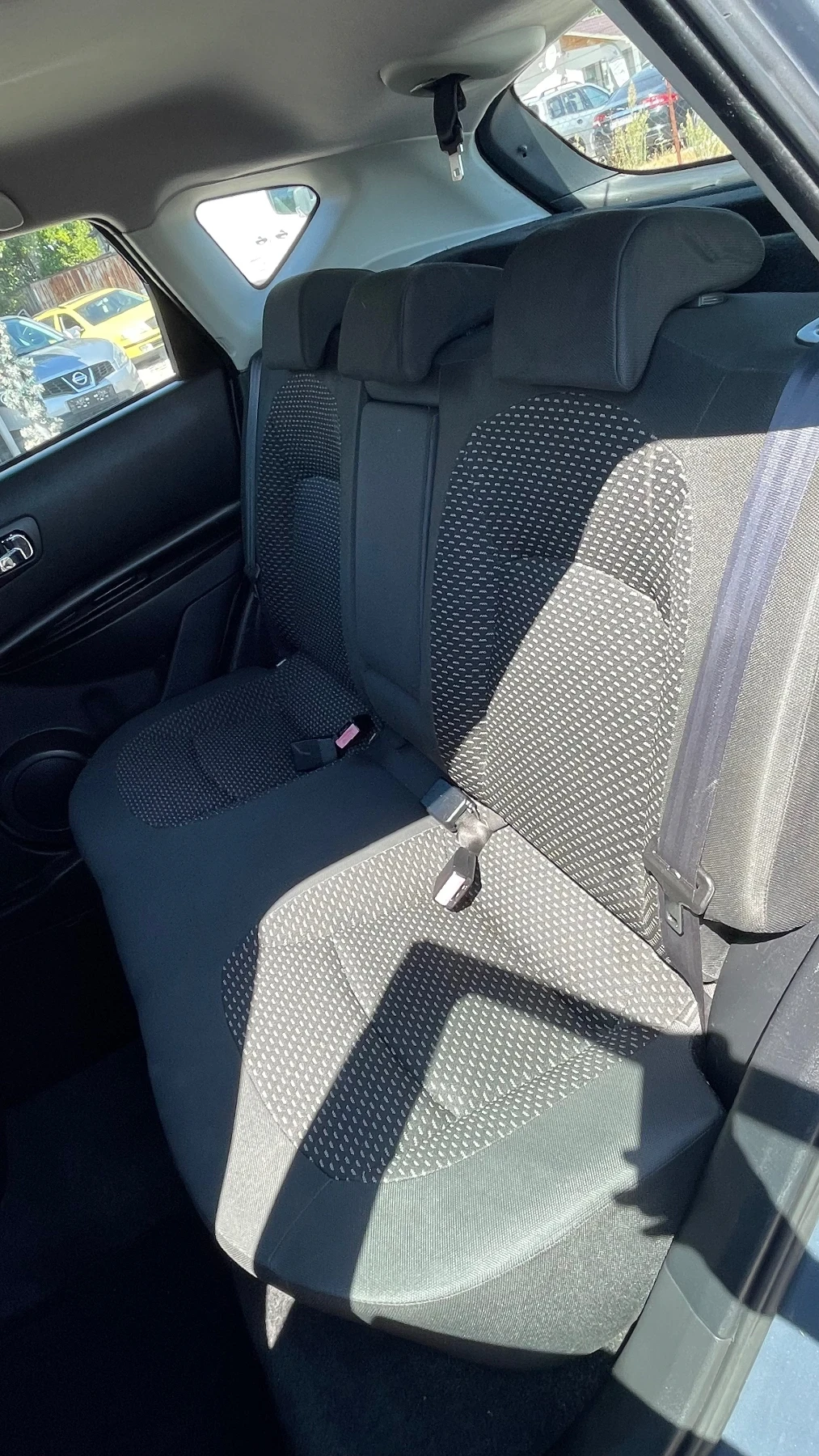 Nissan Qashqai 1.5 DCI, снимка 8 - Автомобили и джипове - 55689847