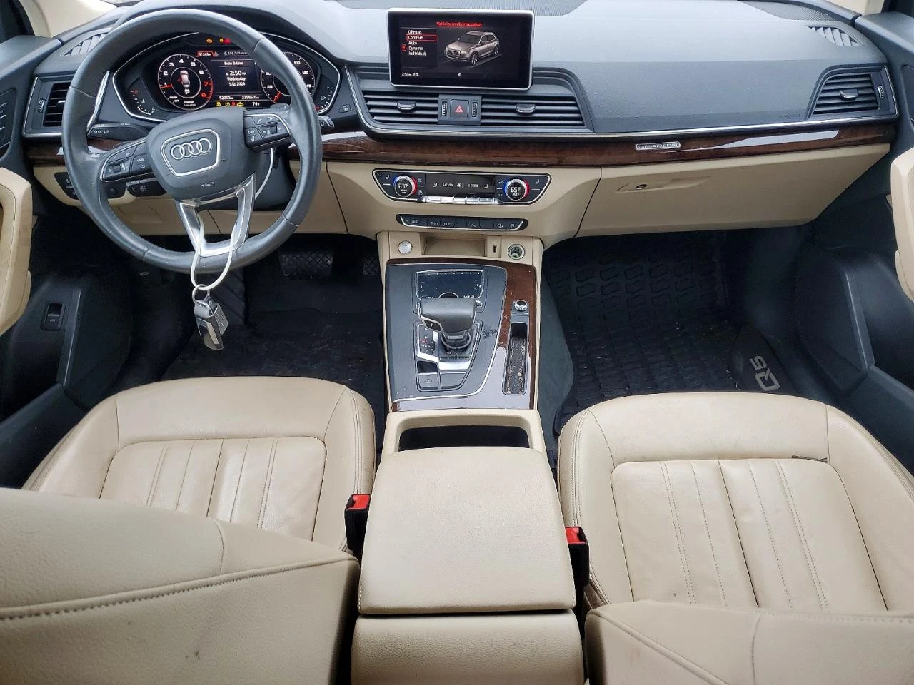 Audi Q5 2.0l Premium Plus, снимка 8 - Автомобили и джипове - 55956656