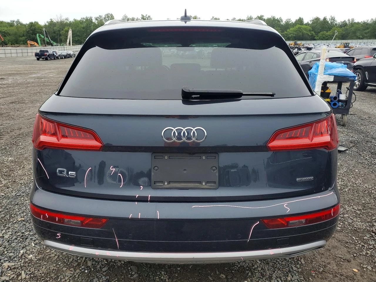 Audi Q5 2.0l Premium Plus, снимка 6 - Автомобили и джипове - 55956656