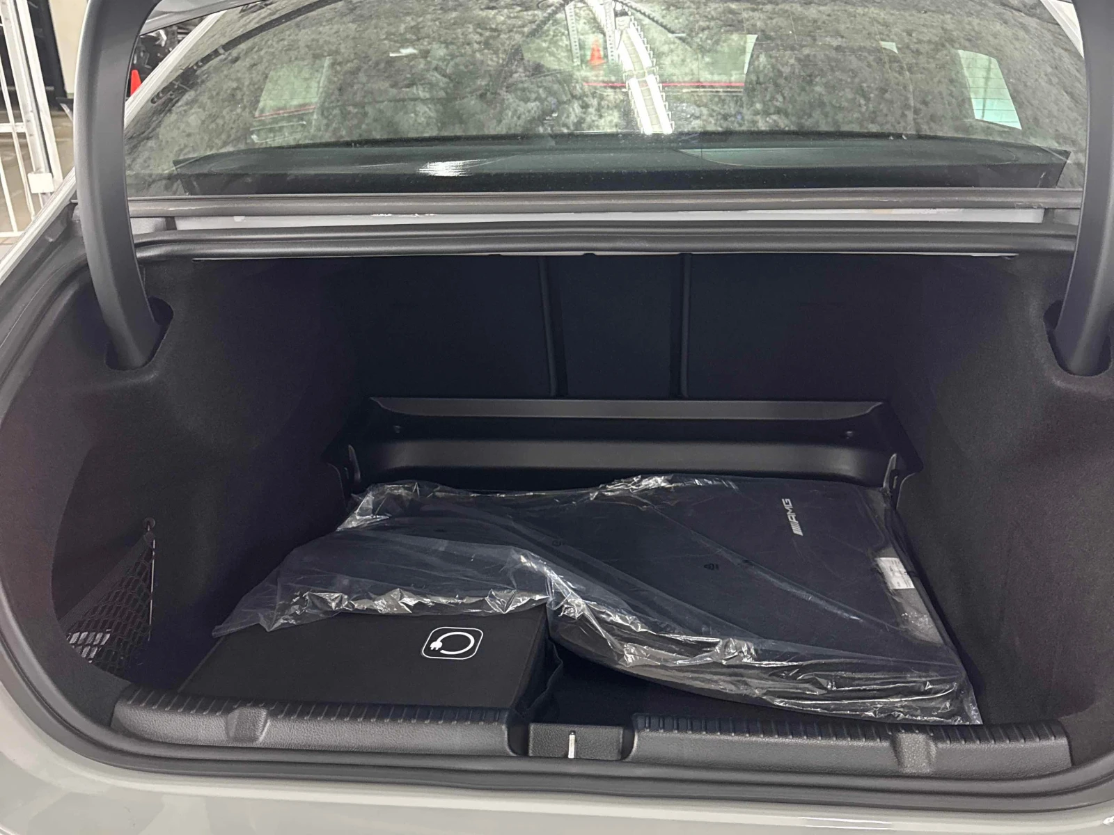 Mercedes-Benz EQE 53 AMG | CARFAX | БЕЗ ЗАБЕЛЕЖКИ, снимка 15 - Автомобили и джипове - 55978484