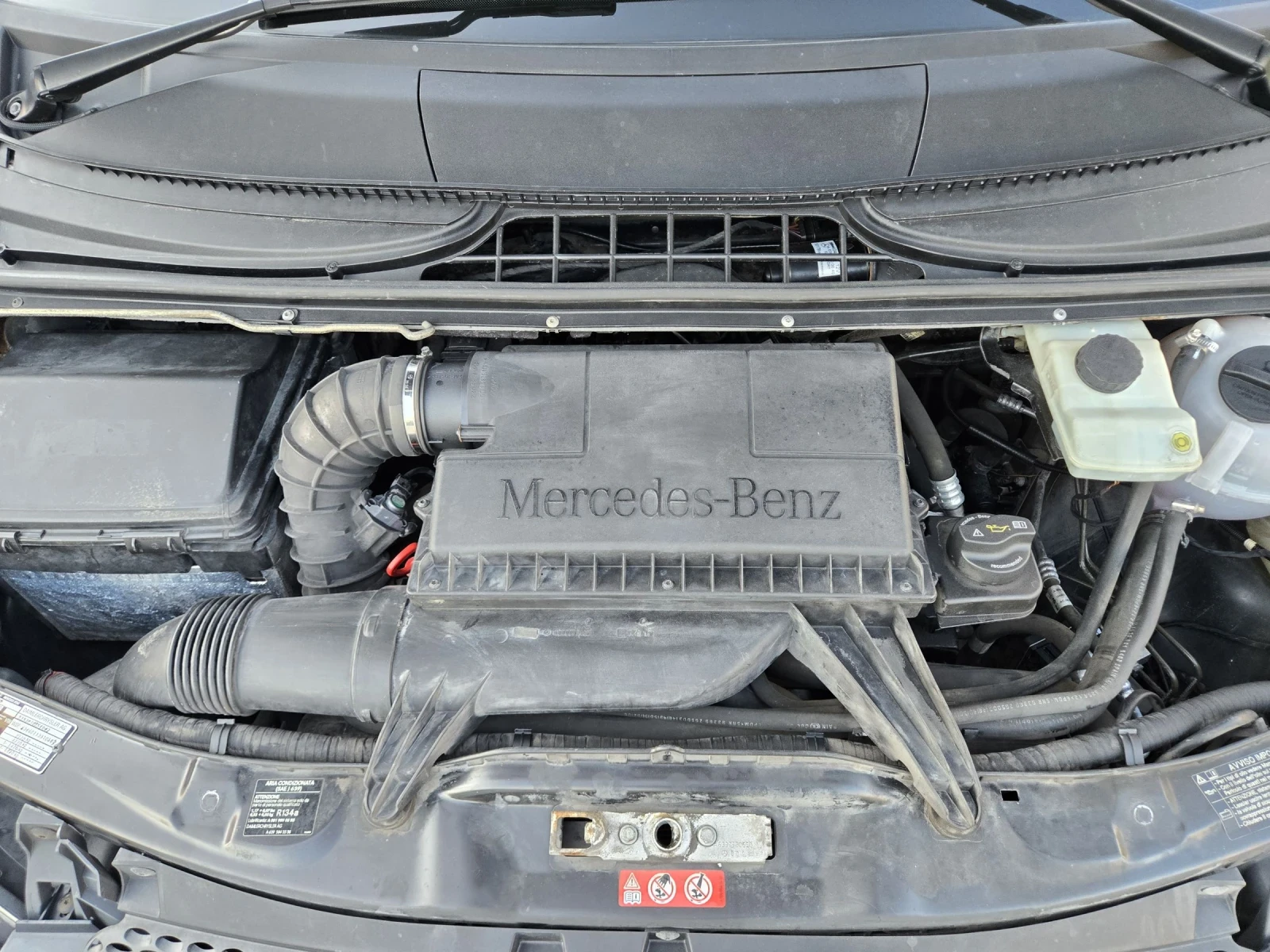 Mercedes-Benz Vito 2.2CDI-116кс= 6ск= ТОВАРЕН= КЛИМАТРОНИК, снимка 14 - Бусове и автобуси - 54115465