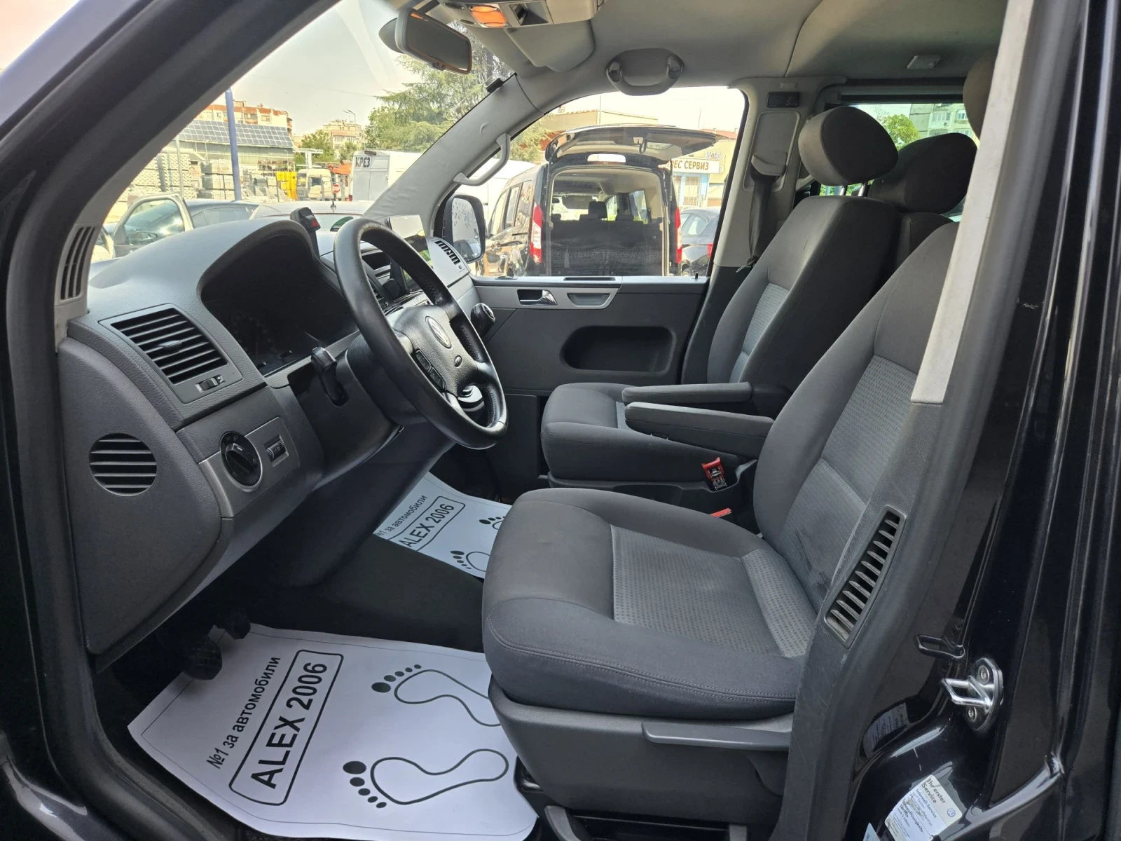 VW Multivan, снимка 7 - Бусове и автобуси - 55804446
