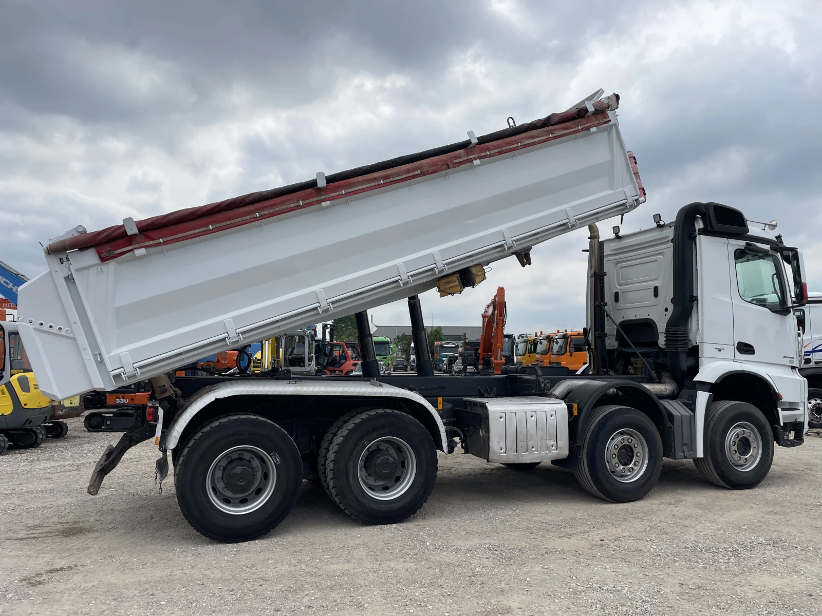 Mercedes-Benz Arocs 3248 - изображение 10