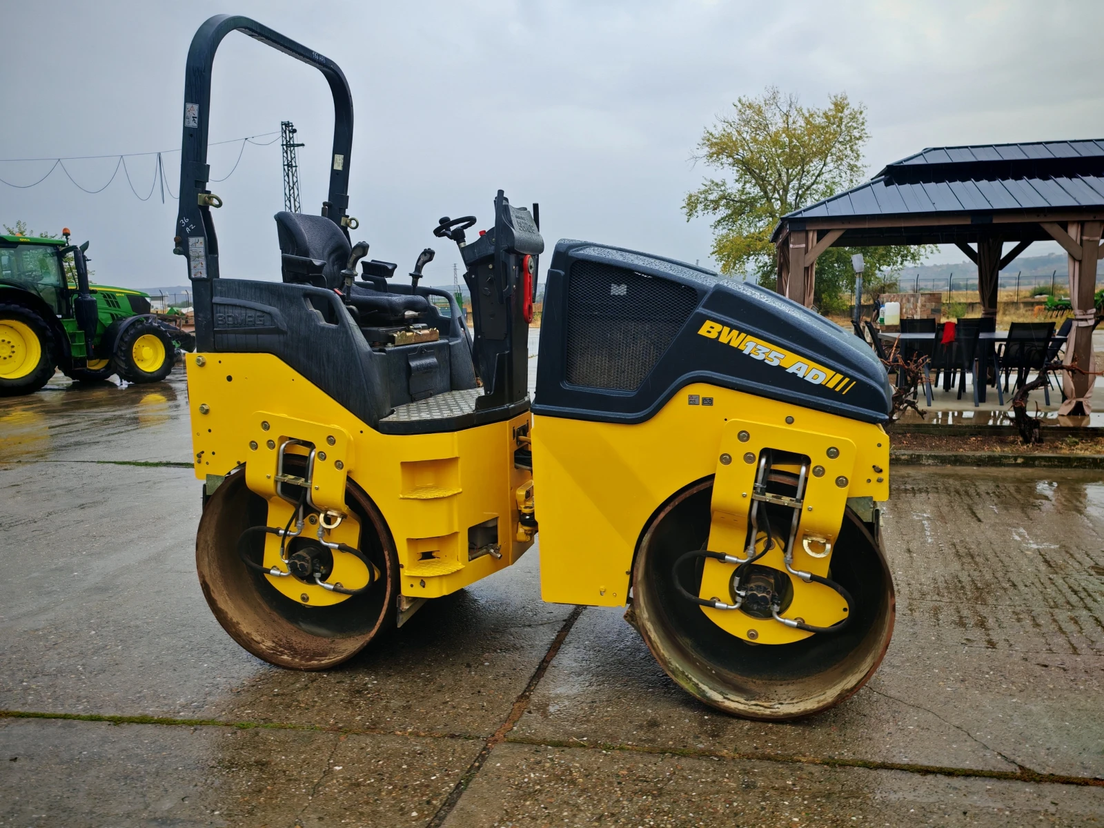 Валяк BOMAG BW 135 AD-5 лизинг с първоначална вноска 20 % - изображение 3