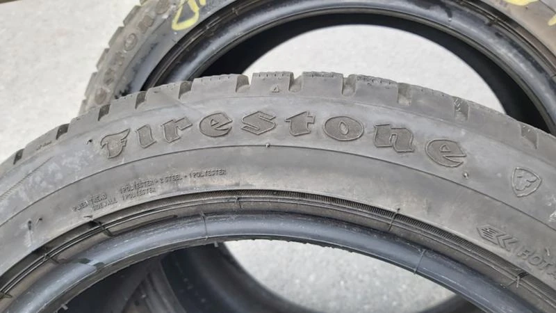 Гуми Зимни 215/50R17, снимка 6 - Гуми и джанти - 29273605