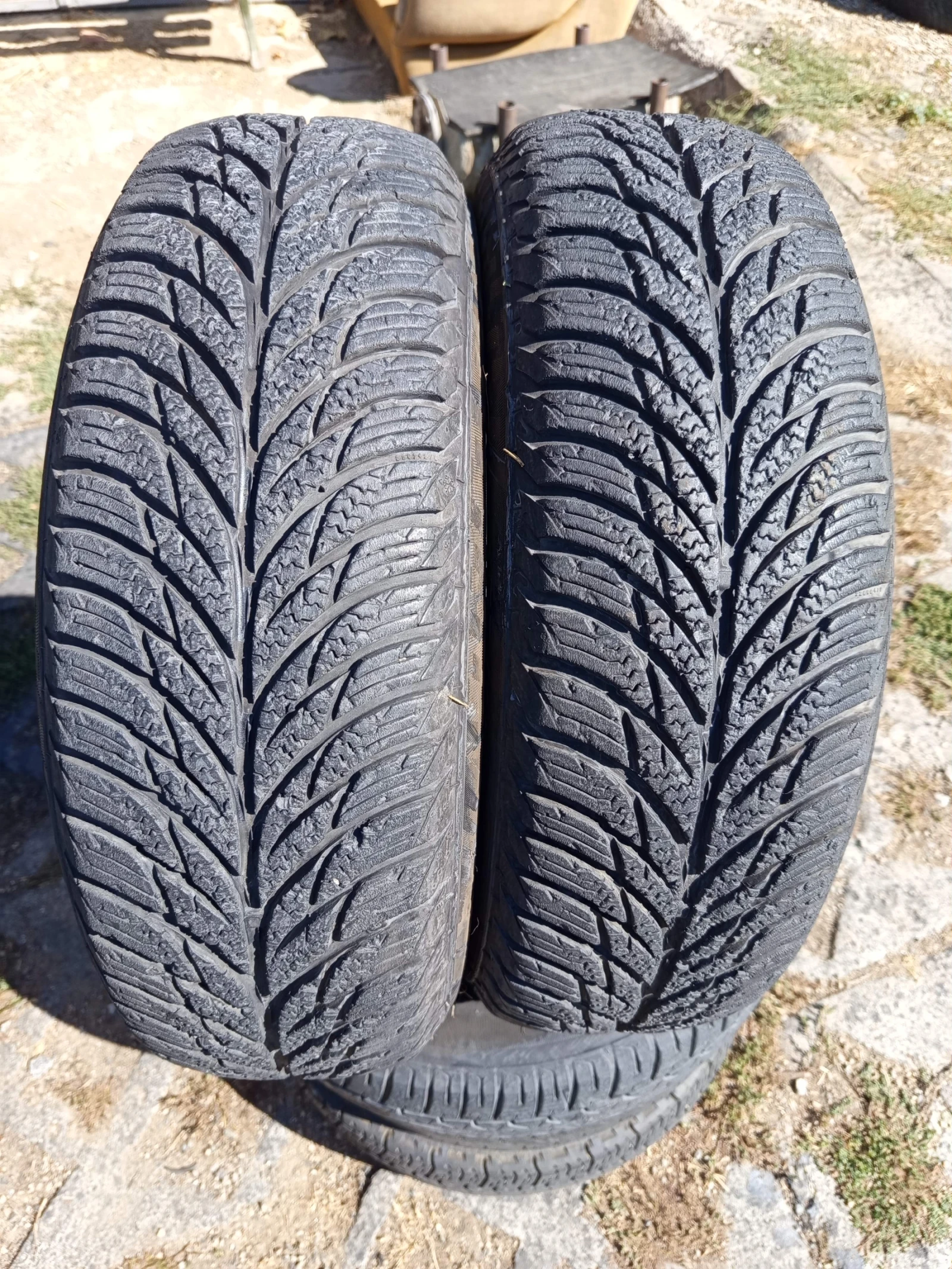 Гуми Зимни 175/65R14