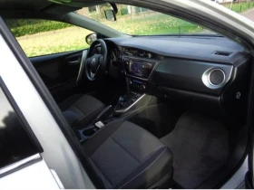 Toyota Auris 1.8 Hybrid , снимка 10