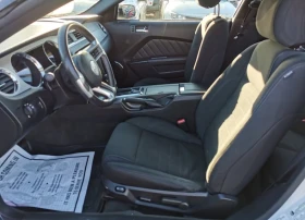 Ford Mustang V6 * * CARFAX * * АВТО КРЕДИТ * * , снимка 8