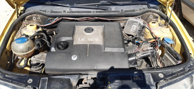 Skoda Fabia 1.2 12V на части !, снимка 6 - Автомобили и джипове - 52884767