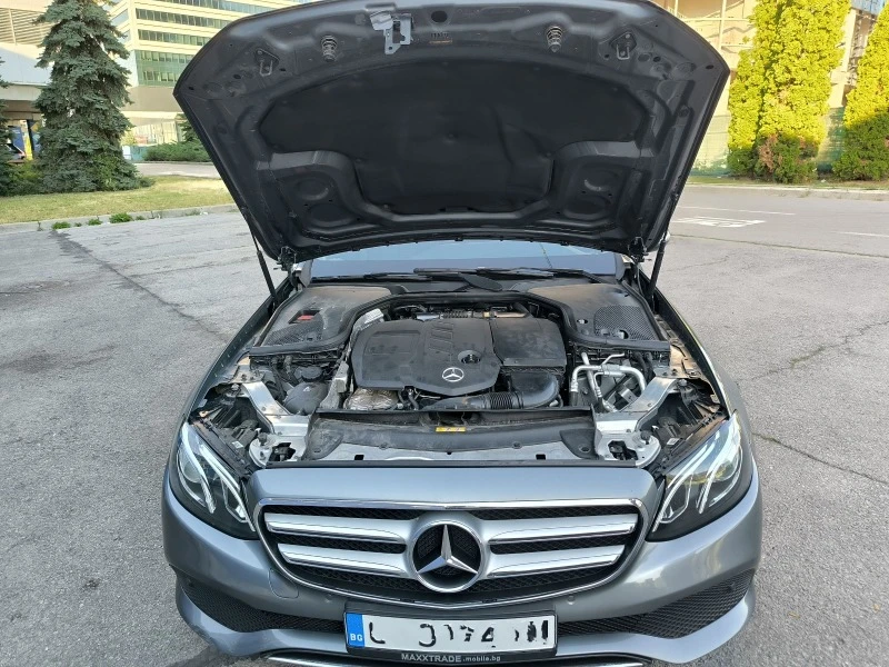 Mercedes-Benz E 220 AMG пакет.. ПРОМОЦИЯ. ДО 30 СЕПТЕМВРИ, снимка 6 - Автомобили и джипове - 47164686