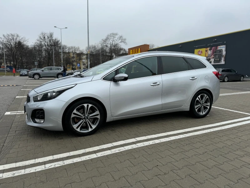 Kia Ceed GT LINE Panorama , снимка 2 - Автомобили и джипове - 48269785