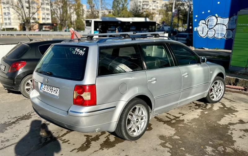 VW Passat 1.8T, снимка 5 - Автомобили и джипове - 49598328