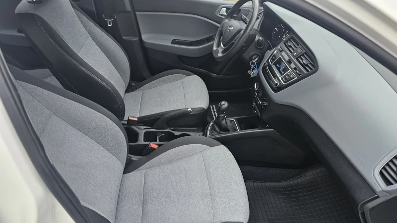 Hyundai I20 1.2i  EURO6 , снимка 9 - Автомобили и джипове - 51866533