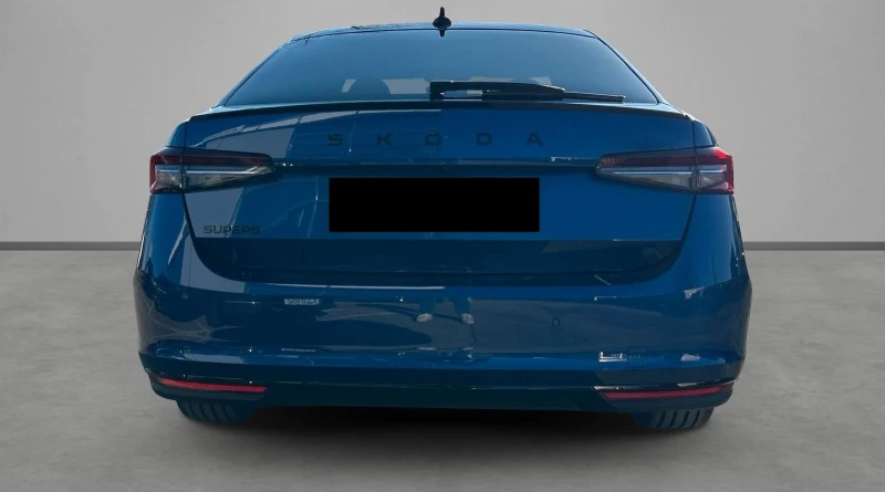 Skoda Superb 2.0TSI* SPORT-LINE* DISTR* HEAD-UP* MEMORY* CANTON, снимка 6 - Автомобили и джипове - 52455220