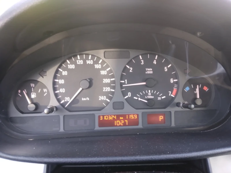 BMW 325, снимка 5 - Автомобили и джипове - 52540562