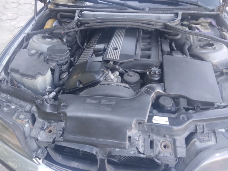 BMW 325, снимка 9 - Автомобили и джипове - 52540562