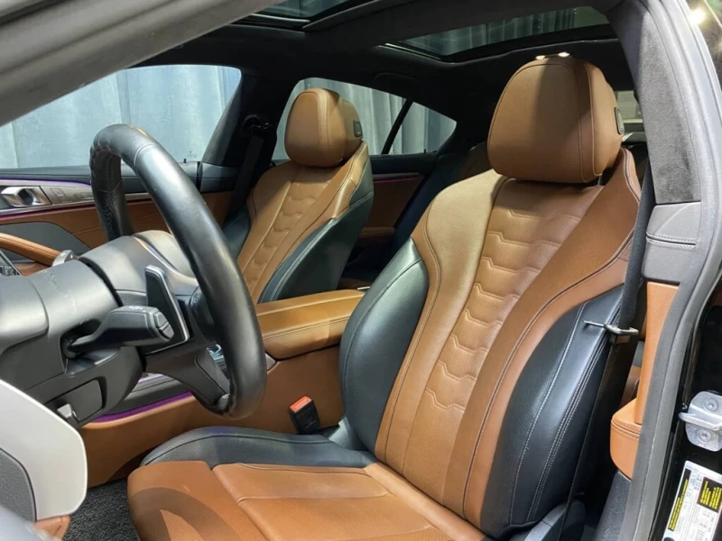 BMW 850 * M850i xDrive* CARFAX * ЦЕНА ДО БЪЛГАРИЯ, снимка 14 - Автомобили и джипове - 52969003