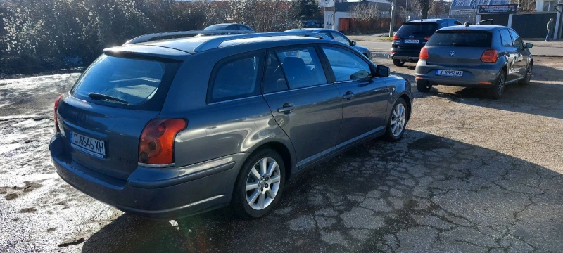 Toyota Avensis, снимка 4 - Автомобили и джипове - 53126458