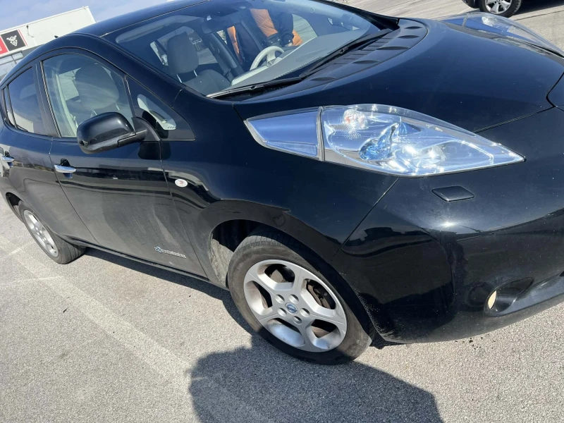 Nissan Leaf , снимка 7 - Автомобили и джипове - 53225240