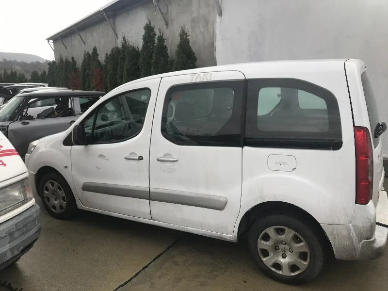 Peugeot Partner, снимка 3 - Автомобили и джипове - 26293503