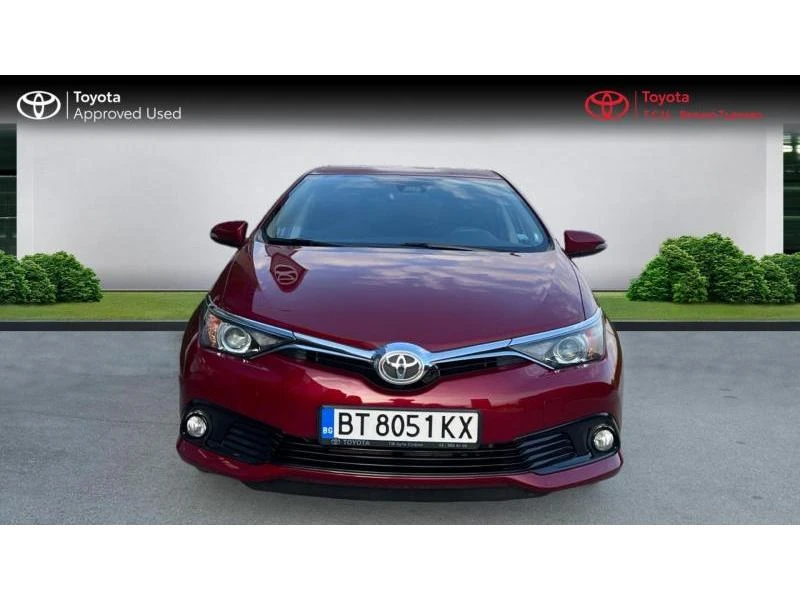 Toyota Auris HB 1.33 Gasoline MT Terra - изображение 2