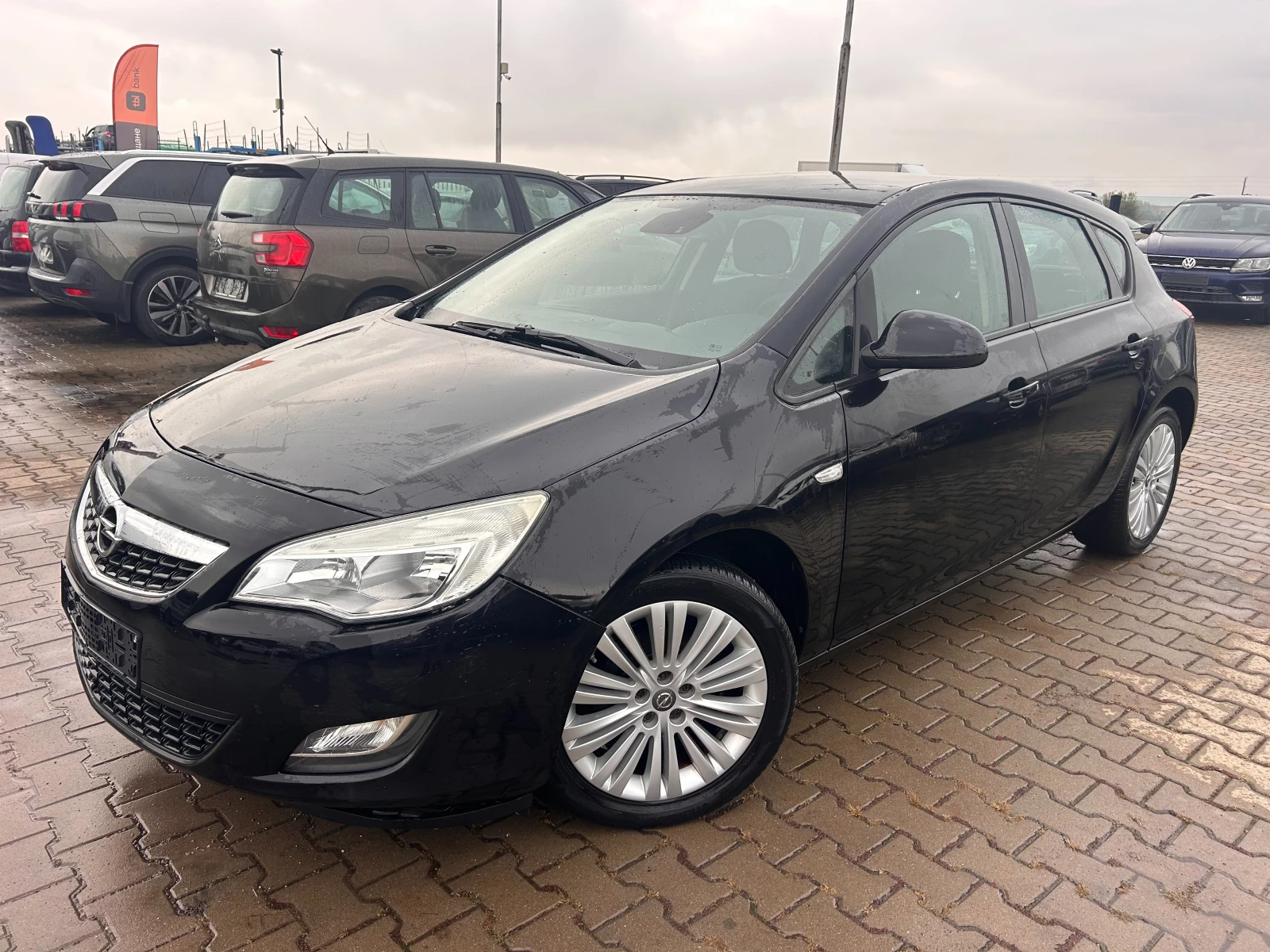 Opel Astra 1.4i EURO 5, снимка 1
