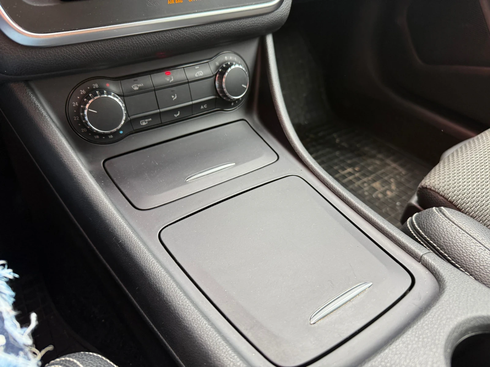 Mercedes-Benz CLA 220 2.2CDI* 7G* Автоматик* Кожен* Салон | Mobile.bg — изображение 16