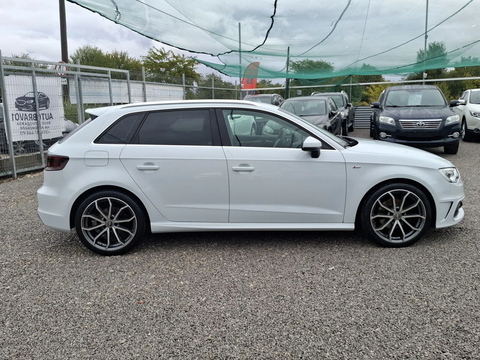 Audi A3 2.0TDI S-Line Топ - изображение 5