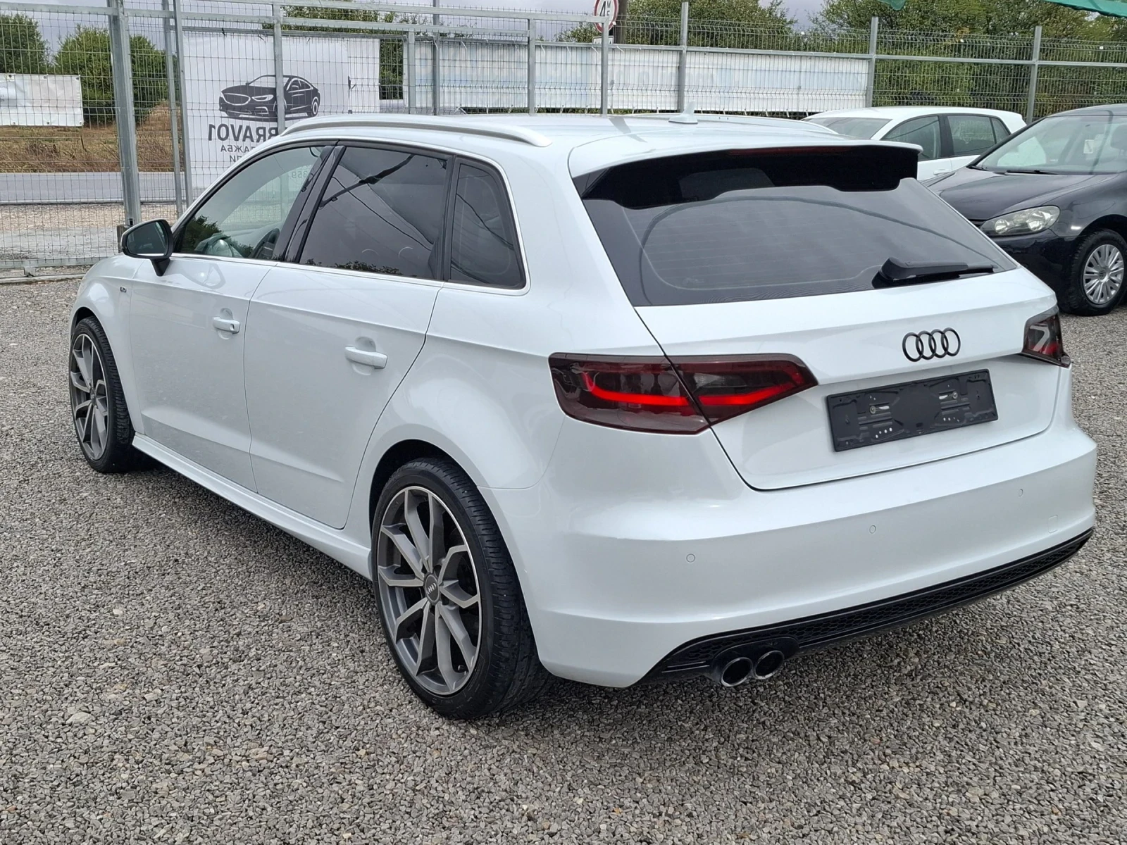 Audi A3 2.0TDI S-Line Топ - изображение 8