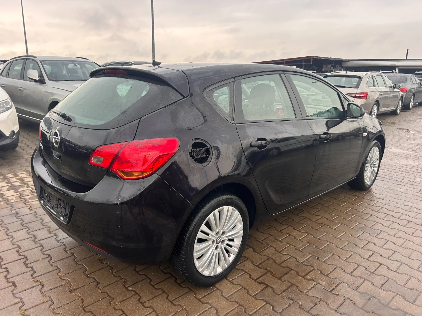Opel Astra 1.4i EURO 5 - изображение 6
