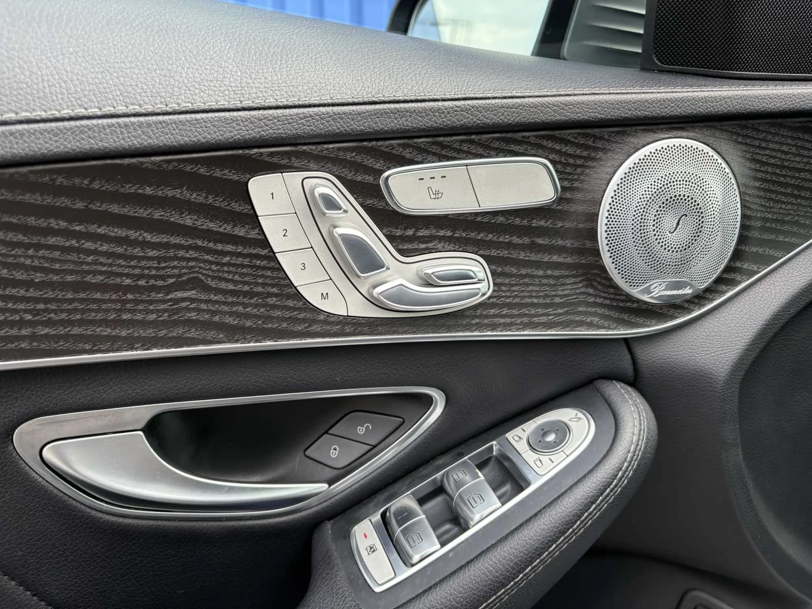 Mercedes-Benz C 400 3.0 bi-turbo - изображение 8