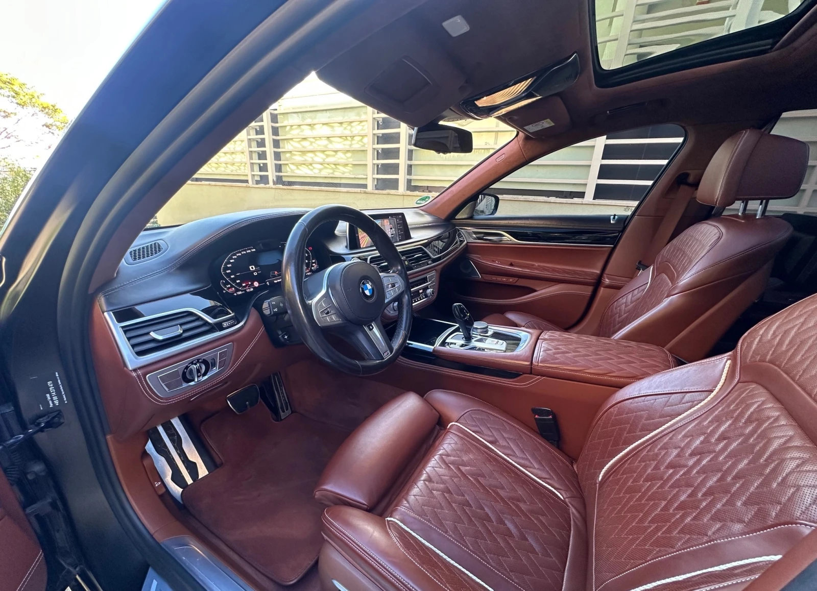 BMW 750 M-Spot, Long, xDrive, Individual - изображение 5