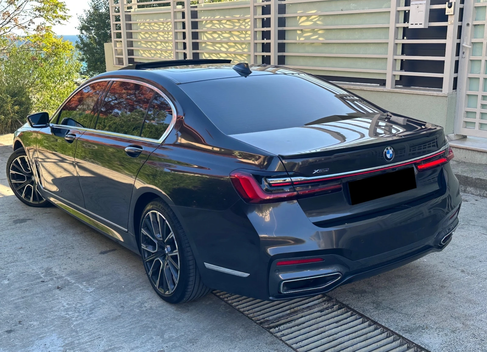 BMW 750 M-Spot, Long, xDrive, Individual - изображение 3