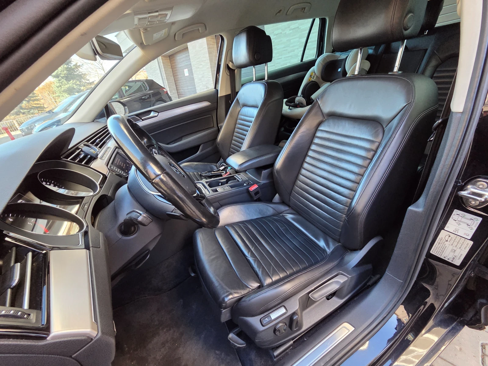 VW Passat High Line 4х4 Full Led - изображение 10