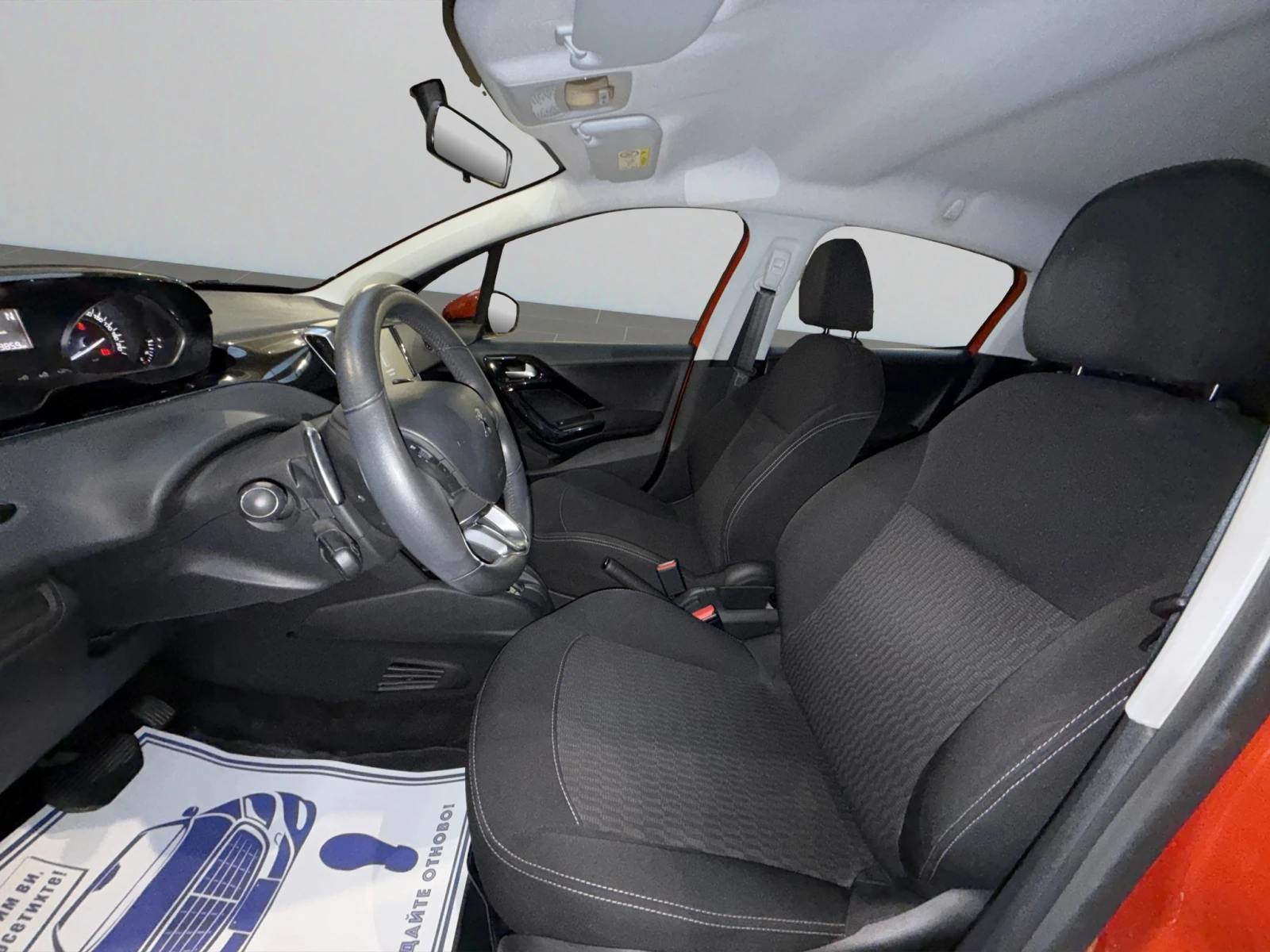 Peugeot 208 CTIVE 1.2 VTi 82 Гаранция 2 години - изображение 10