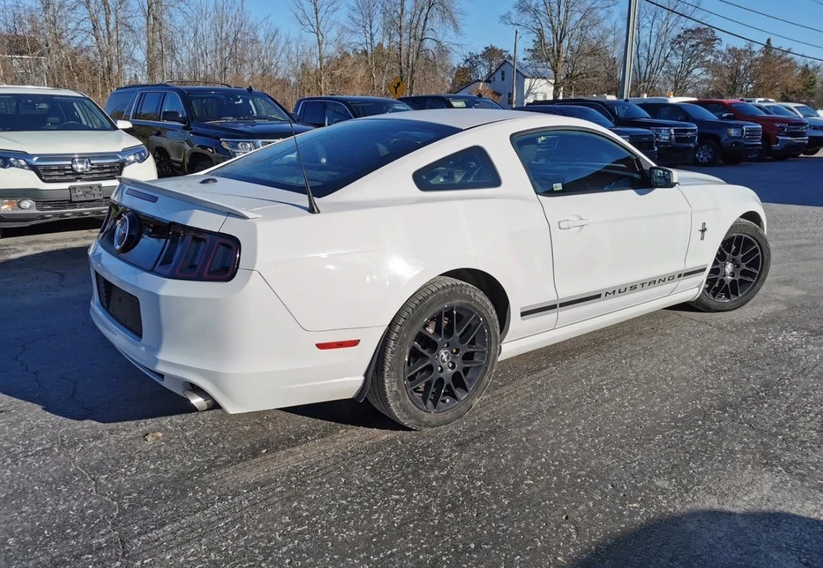 Ford Mustang V6 * * CARFAX * * АВТО КРЕДИТ * *  - изображение 5