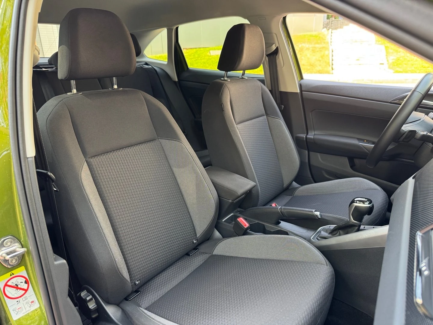 VW Taigo 1.0 LIFE DSG 85kw | Mobile.bg � ����������� 12